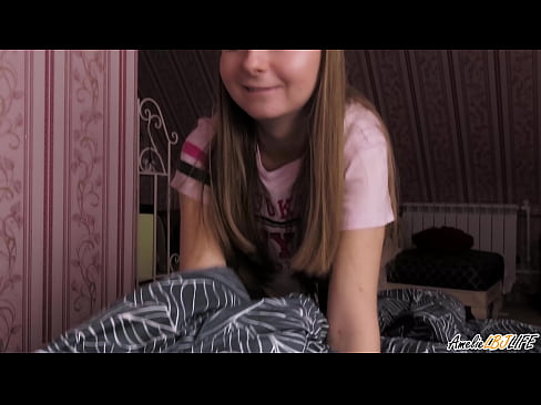 ❤️ Blondie የቢኤፍኤፍዋን በጥልቅ ትጠባባታለች እና በአፍዋ ድመች። ❌ እጅግ የላቀ የወሲብ ፊልም በ%am.pornodil.ru ❤